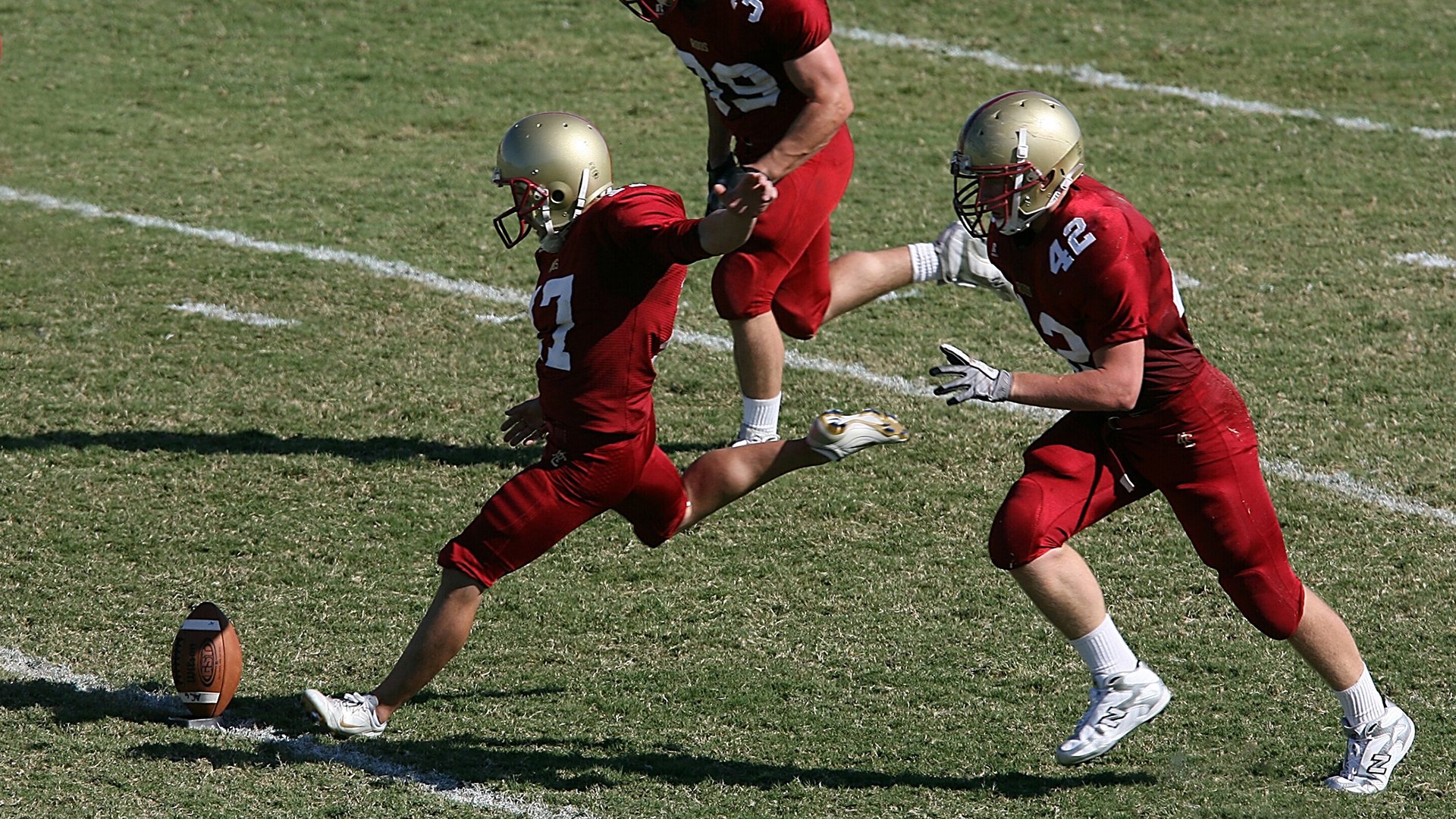 “电动冲浪：马鞍山赛场成为未来水上运动的展示平台”
